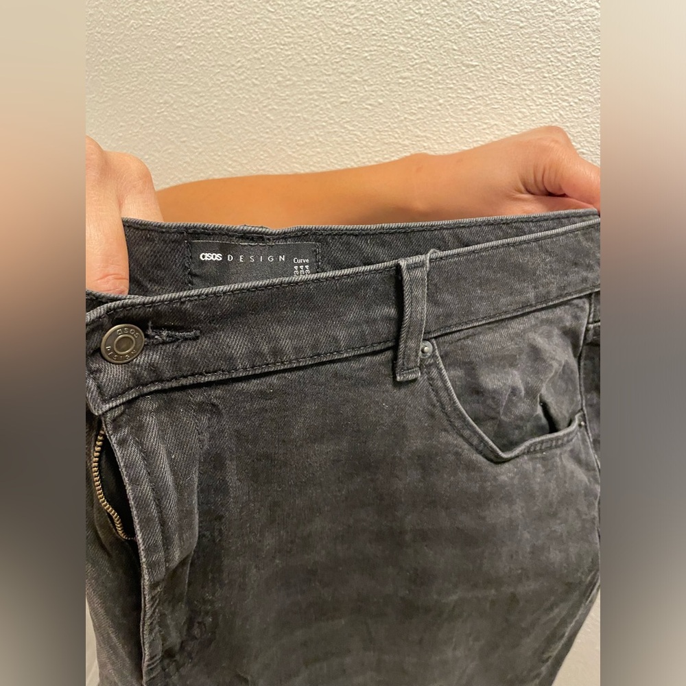 Black slouchy jeans